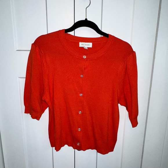 free assembly Sweaters - Women's Orange Red Short Sleeve Button Front Sweater - L - NWOT